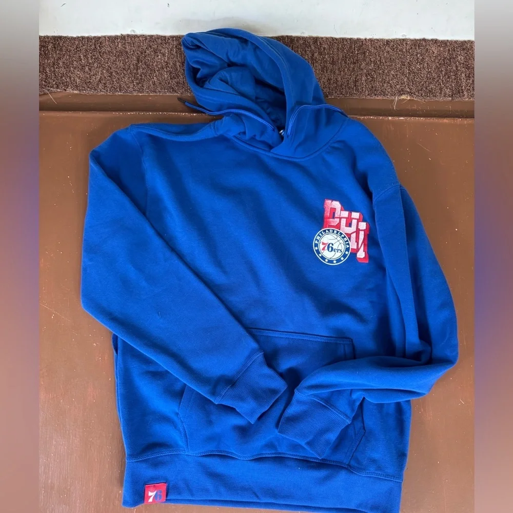 Philadelphia 76ers Royal Blue Pullover Hoodie Sweatshirt - Men’s Medium - NWT